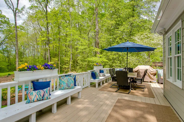 Transparent pricing and professional deck building process with our Waukesha contracting team.